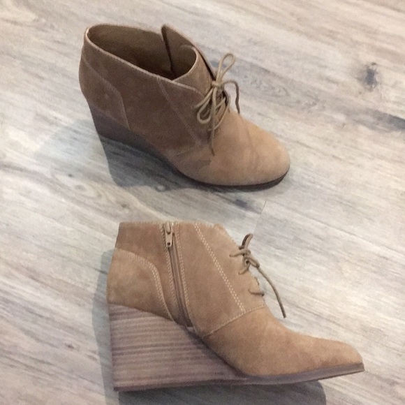 Lucky Brand Women's Shiijo Wedge Booties - Picture 7 of 8